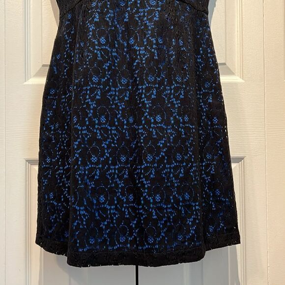 Levi’s Black Lace/Blue Lined‎ Cap Sleeve Dress Size 8 - Picture 5 of 14